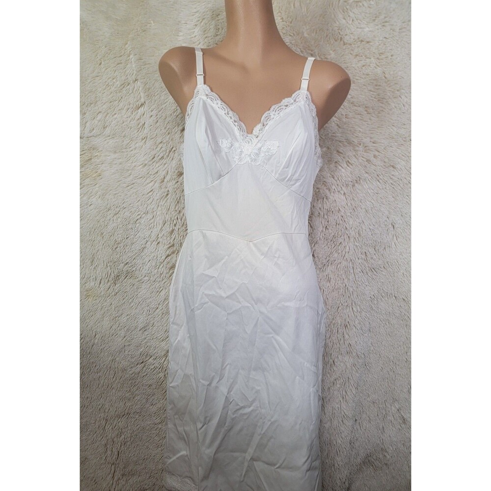 Vintage Shadowline Full Slip Women Size 34 Tall Ivory Nylon Lace Trim Lingerie I